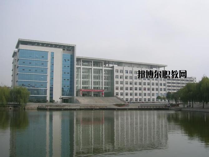 元謀縣職業(yè)高級中學(xué)2020年學(xué)費、收費多少