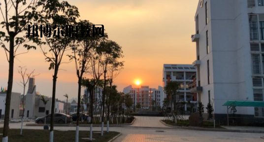 廣西二輕高級技工學校怎么樣、好不好