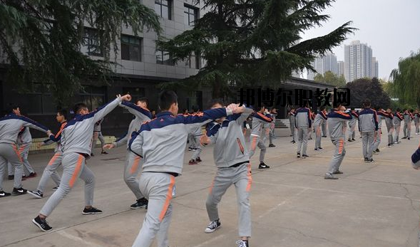 咸陽(yáng)中鐵工程職業(yè)技術(shù)學(xué)校2020年有哪些專(zhuān)業(yè) 