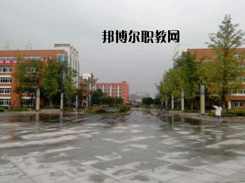 四川江油工業(yè)學(xué)校2020年報名條件、招生要求、招生對象