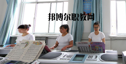 武威勞動服務(wù)技工學校2020年報名條件、招生要求、招生對象