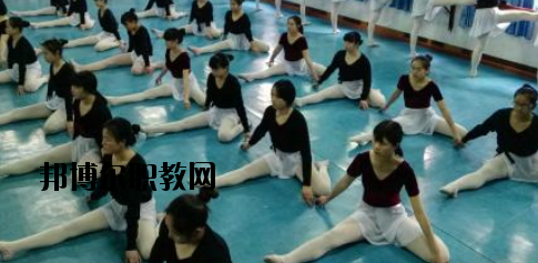 酒泉農(nóng)墾技工學(xué)校2020年學(xué)費、收費多少