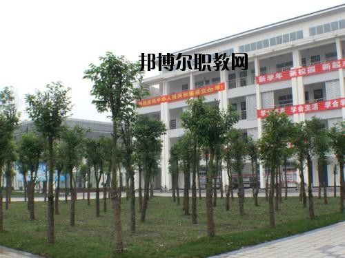 德陽電子工程學校2020年報名條件、招生要求、招生對象