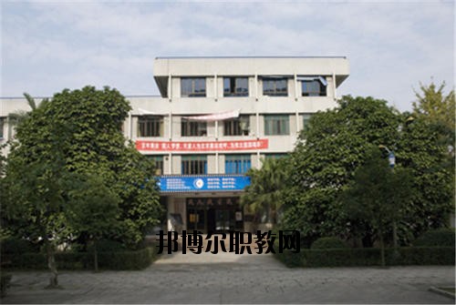 四川瀘州天星影視藝術(shù)學(xué)校2020年報名條件、招生要求、招生對象