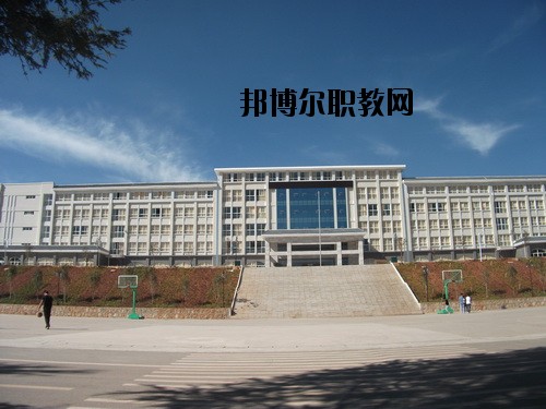 文山職業(yè)高級中學(xué)2020年報名條件、招生要求、招生對象