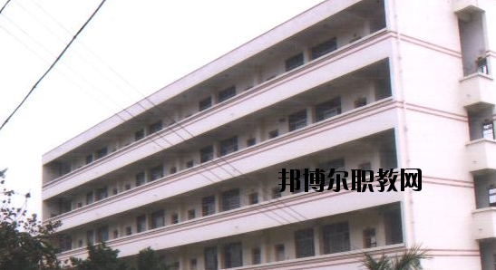 南寧電子工程學校2020年報名條件、招生要求、招生對象 