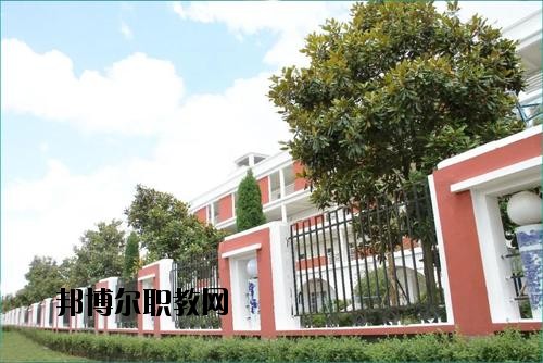 景德鎮(zhèn)理工職業(yè)學(xué)校2020年報(bào)名條件、招生要求、招生對象