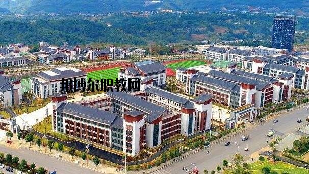 大方綜合職業(yè)技術(shù)學(xué)校2020年報(bào)名條件、招生要求、招生對(duì)象