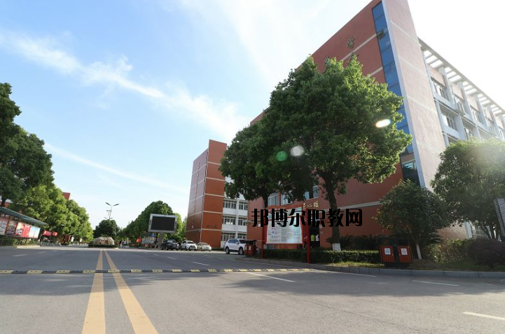 江陵職教中心2020年報(bào)名條件、招生要求、招生對(duì)象
