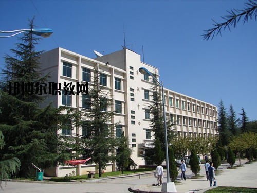 清鎮(zhèn)市衛(wèi)生職業(yè)技術(shù)學(xué)校2020年報(bào)名條件、招生要求、招生對(duì)象