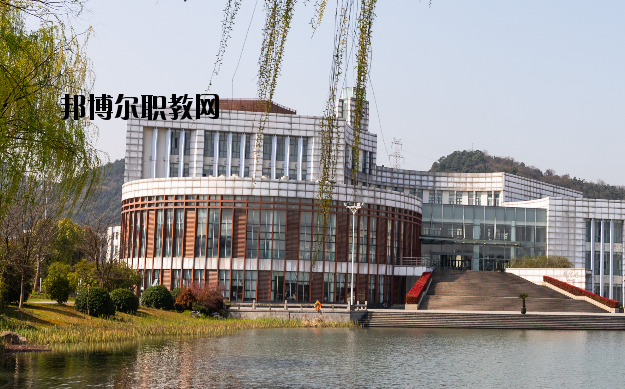 蘇州經(jīng)貿(mào)職業(yè)技術(shù)學(xué)院怎么樣、好不好