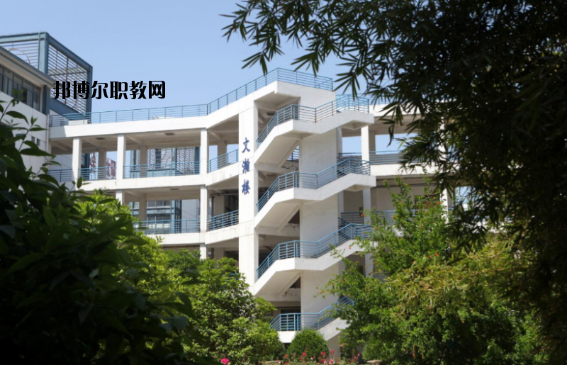 江蘇財(cái)經(jīng)職業(yè)技術(shù)學(xué)院2020年報(bào)名條件、招生要求、招生對象