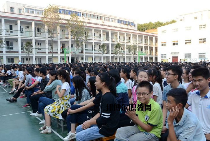 南陽第二中等職業(yè)學(xué)校2021年報名條件、招生要求、招生對象