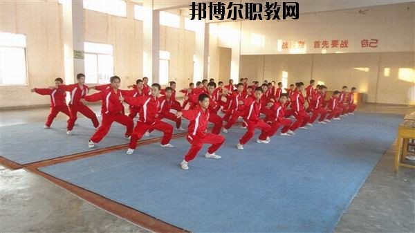 吉安文武學(xué)校2020年報名條件、招生要求、招生對象 