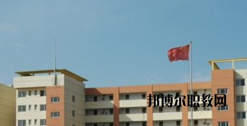 承德華中管理中專學校2020年報名條件、招生要求、招生對象 