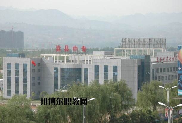 嵩縣中等專(zhuān)業(yè)學(xué)校2021年報(bào)名條件、招生要求、招生對(duì)象