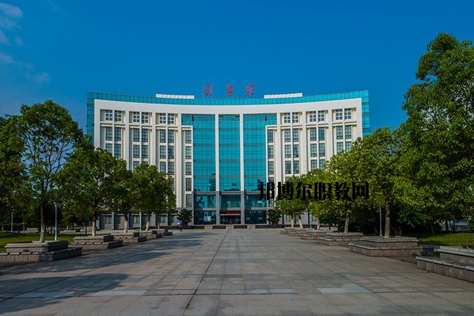 孝感紅人中等職業(yè)學(xué)校2020年報(bào)名條件、招生要求、招生對(duì)象
