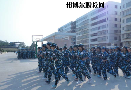 贛縣汽車職業(yè)技術(shù)學校2020年招生簡章