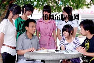 內(nèi)江奮發(fā)職業(yè)學(xué)校2020年報(bào)名條件、招生要求、招生對(duì)象
