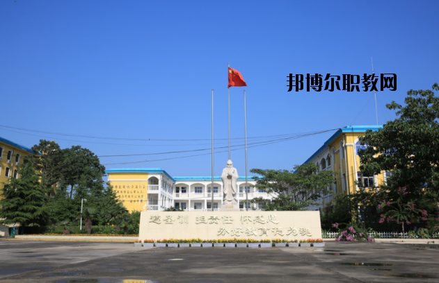 鄭州外資企業(yè)管理中等專業(yè)學(xué)校2021年報名條件、招生要求、招生對象