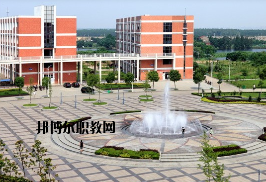 蕪湖信息科技學(xué)校2020年報(bào)名條件、招生要求、招生對(duì)象