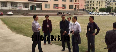 富川職業(yè)技術(shù)學(xué)校2020年報(bào)名條件、招生要求、招生對(duì)象 