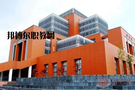 綿竹職業(yè)中專學校2020年報名條件、招生要求、招生對象