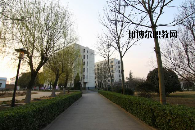 河南洛陽(yáng)經(jīng)濟(jì)學(xué)校怎么樣、好不好