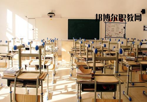 寧波東坤職業(yè)高級中學2020年報名條件、招生要求、招生對象