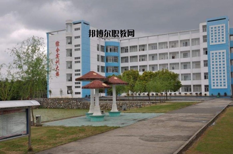 洛陽(yáng)長(zhǎng)城中等專(zhuān)業(yè)學(xué)校2021年招生計(jì)劃