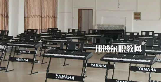 忻城職業(yè)技術(shù)學(xué)校2020年報(bào)名條件、招生要求、招生對(duì)象