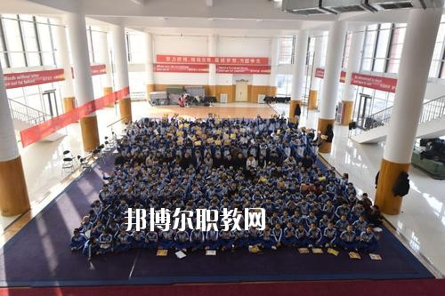 許昌體育運(yùn)動學(xué)校2021年報名條件、招生要求、招生對象