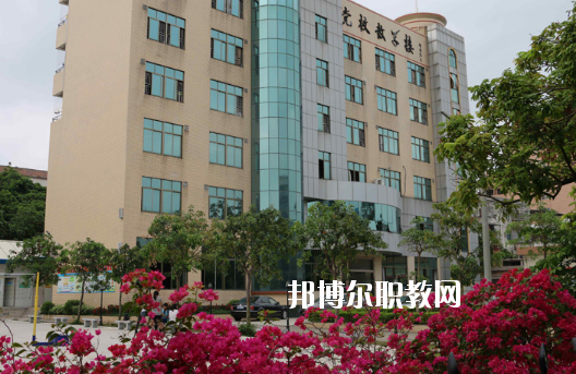 湛江海濱職業(yè)技術(shù)學(xué)校2020年報(bào)名條件、招生要求、招生對(duì)象
