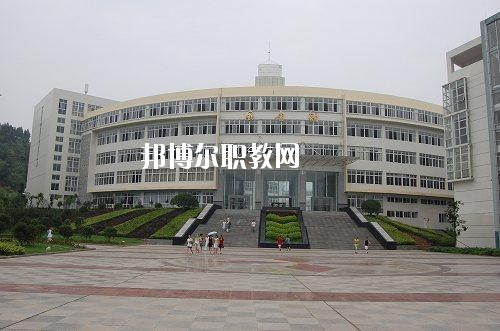 四川建筑技工學校2020年報名條件、招生要求、招生對象