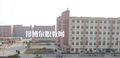南寧九三中等職業(yè)學校2020年報名條件、招生要求、招生對象