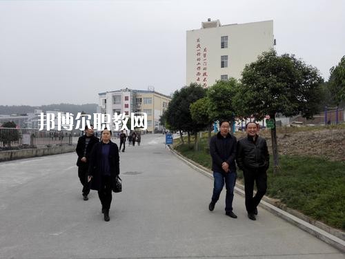 綿陽游仙職業(yè)教育中心2020年報名條件、招生要求、招生對象