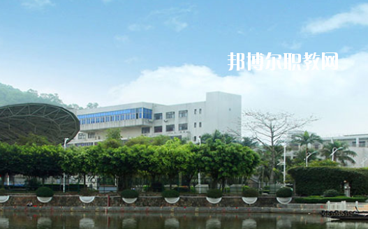 深圳市新鵬職業(yè)高級中學(xué)怎么樣、好不好