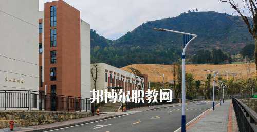 貴州建設(shè)職業(yè)技術(shù)學(xué)院中職部2020年報(bào)名條件、招生要求、招生對(duì)象