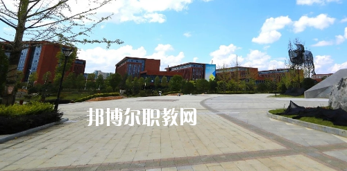 貴州輕工職業(yè)技術(shù)學(xué)院中專部怎么樣、好不好