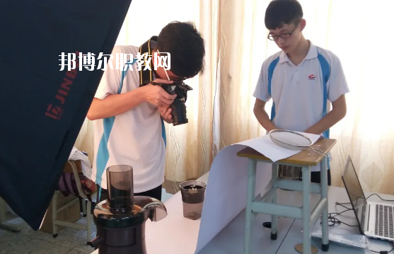 佛山順德區(qū)胡錦超職業(yè)技術(shù)學校2020年報名條件、招生要求、招生對象