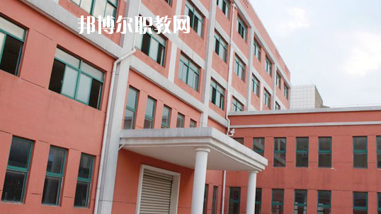 南昌工業(yè)技工學校2020年報名條件、招生要求、招生對象