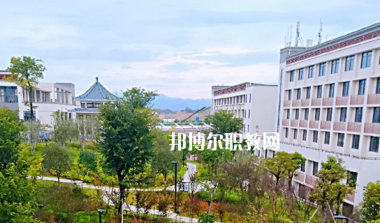 五華縣技工學(xué)校2020年報(bào)名條件、招生要求、招生對象