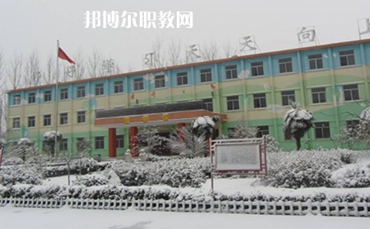 淮北市烈山區(qū)中等專業(yè)學校2020年報名條件、招生要求、招生對象