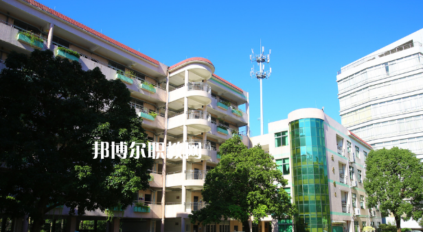 東莞經(jīng)濟(jì)貿(mào)易學(xué)校2020年學(xué)費(fèi)、收費(fèi)多少