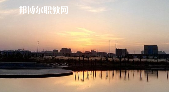 銅陵市理工學校2021年報名條件、招生要求、招生對象 