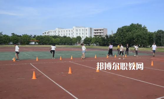 吳川職業(yè)高級(jí)中學(xué)2021年報(bào)名條件、招生要求、招生對(duì)象