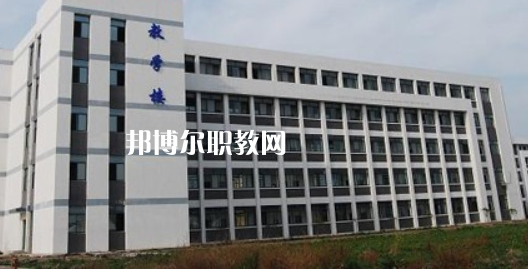 滁州市機械工業(yè)學校2021年報名條件、招生要求、招生對象 