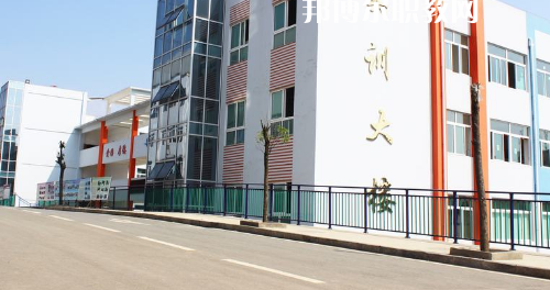 畢節(jié)同心農工中等職業(yè)技術學校2021年招生辦聯(lián)系電話