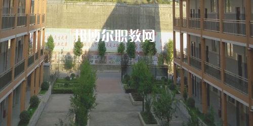 遵義市紅花崗區(qū)經(jīng)濟職業(yè)技術(shù)學(xué)校怎么樣、好不好