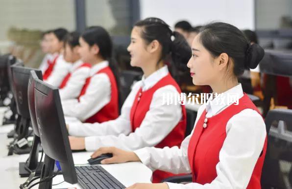 云龍縣民族職業(yè)高級中學(xué)2021年報名條件、招生要求、招生對象